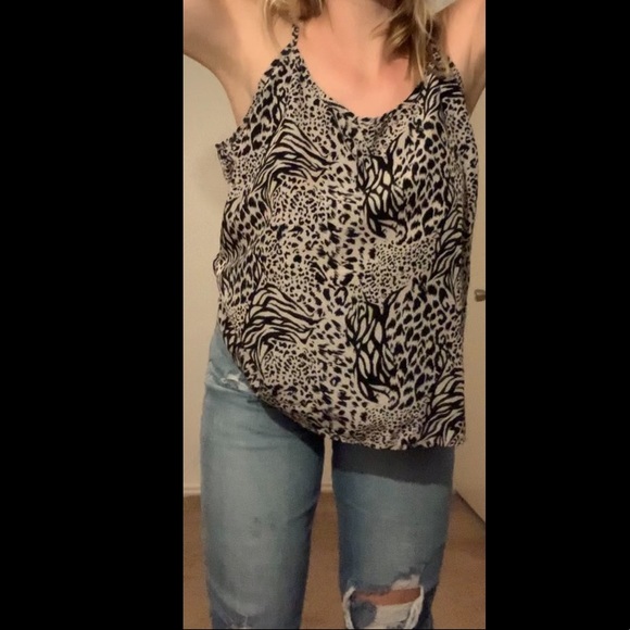 XL Charlotte Russe cheetah print top - Picture 3 of 6
